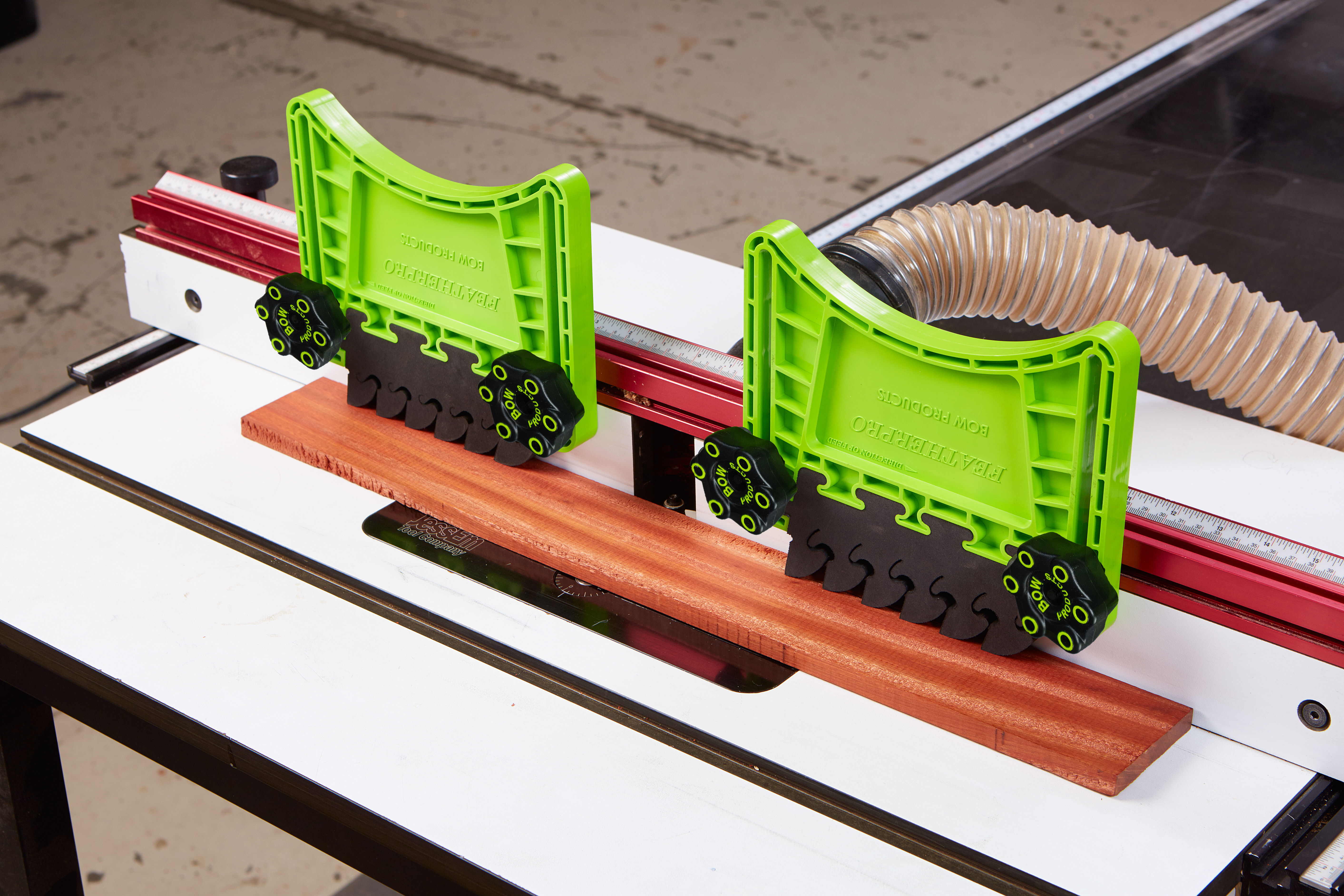 BOW Feather pro Featheboard Ned/Side trykker