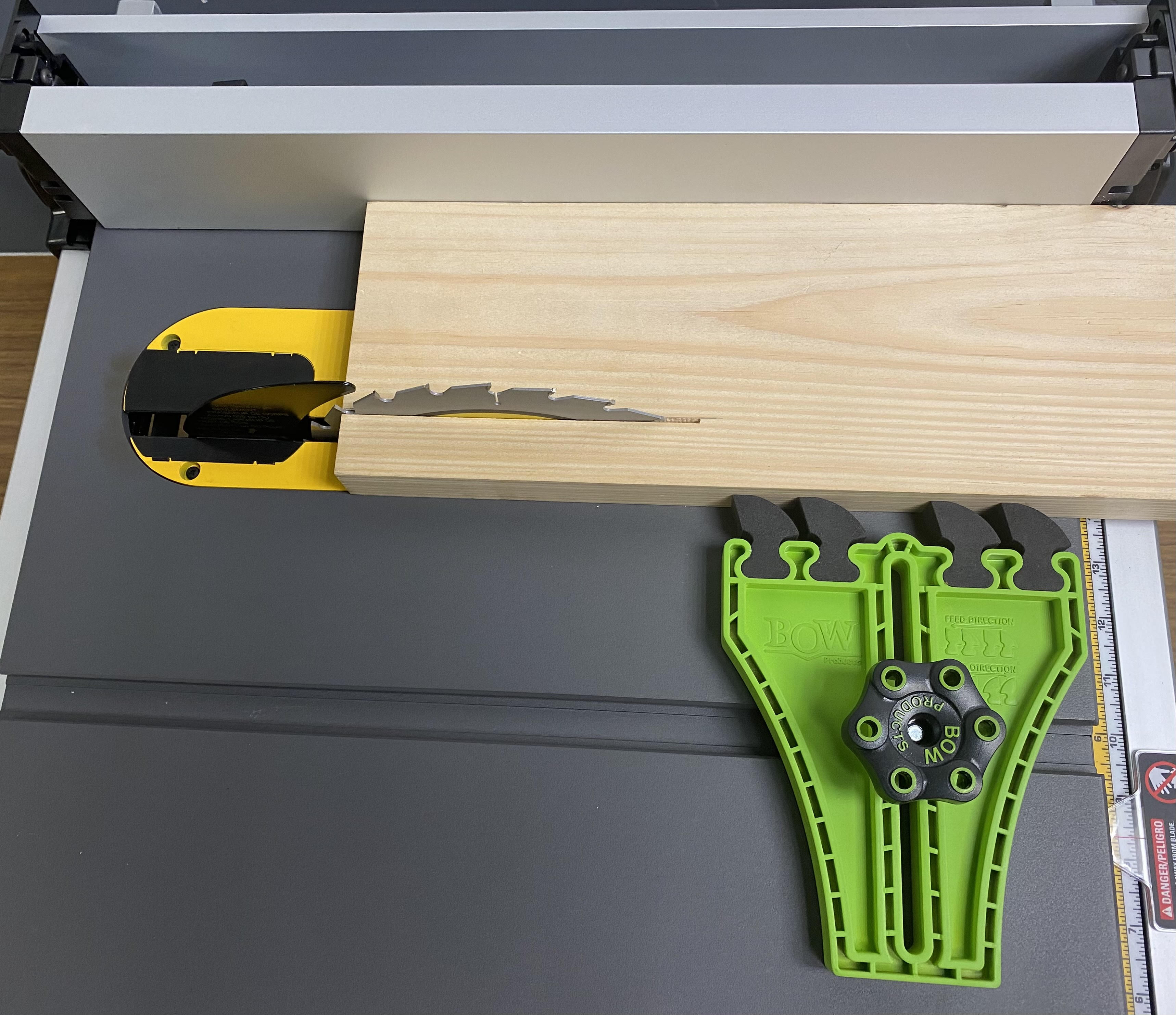 BOW Featherboard/sidetrykker for mindre bordsager