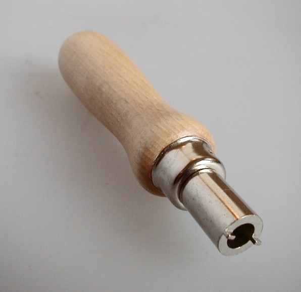 Urverk mutterfeste verktøy