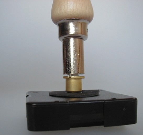 Urverk mutterfeste verktøy