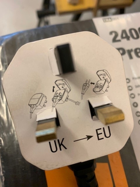 Triton Oscillerende spindel/båndpusser 450w TSPST450