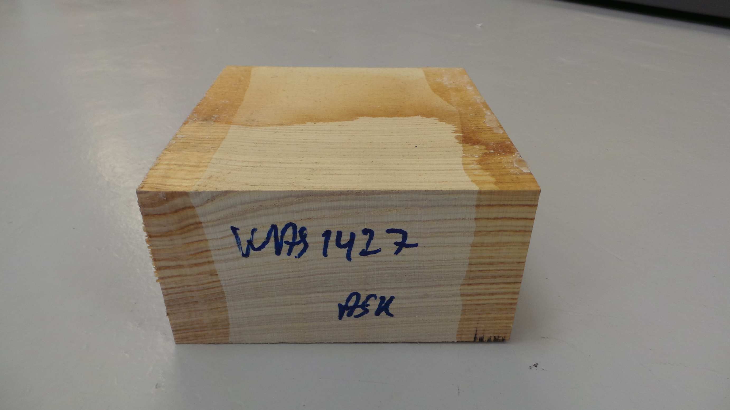 Ask emne 150x150x75mm