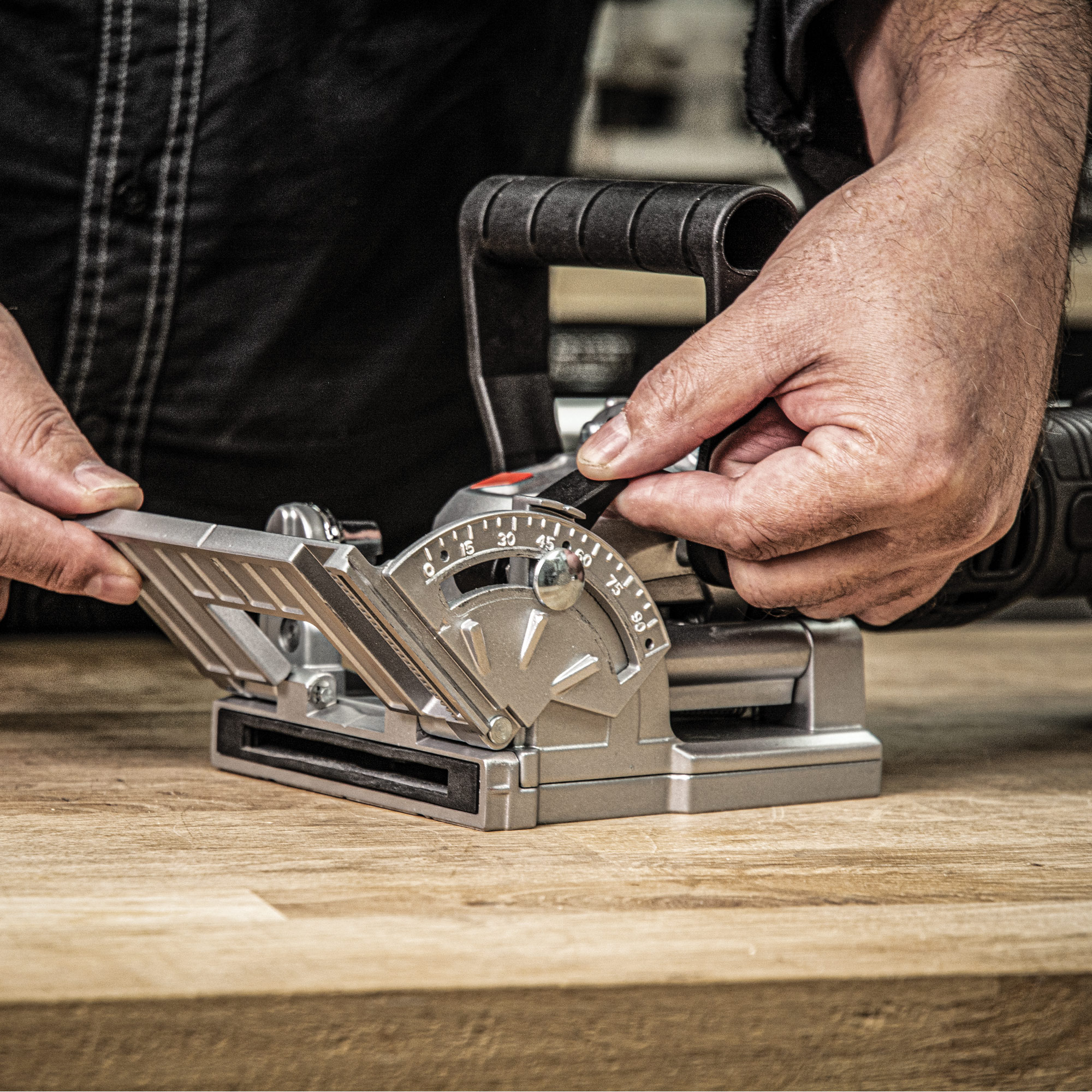 Trend 18V Lamellfres m/koffert uten lader/batteri